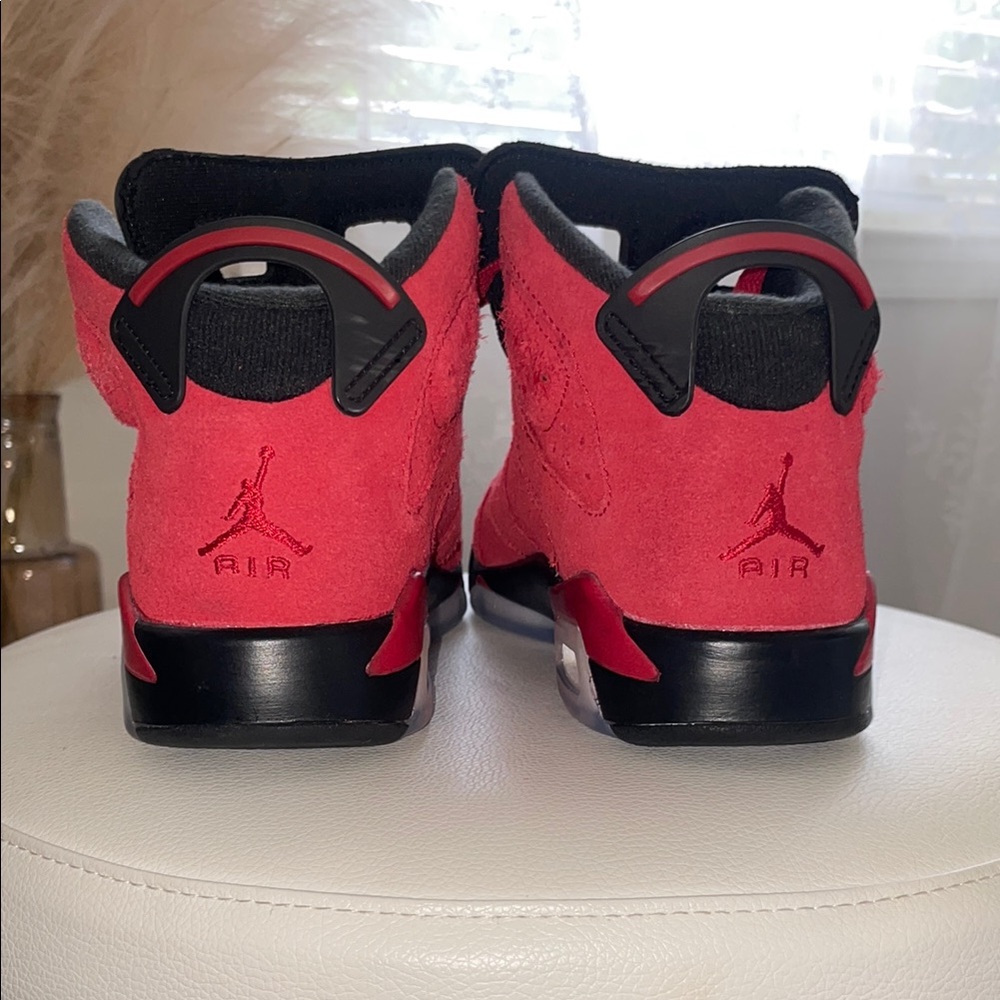 Air Jordan 6 Retro 'Toro Bravo' - Picture 3 of 6